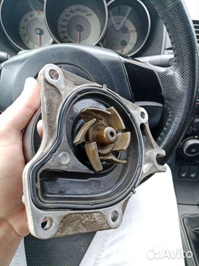 Помпа охлаждающей жидкости Мазда 3 bk