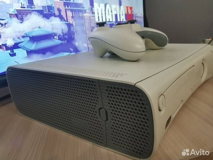 Игровая Приставка Xbox 360 Arcade 4Гб + Геймпад