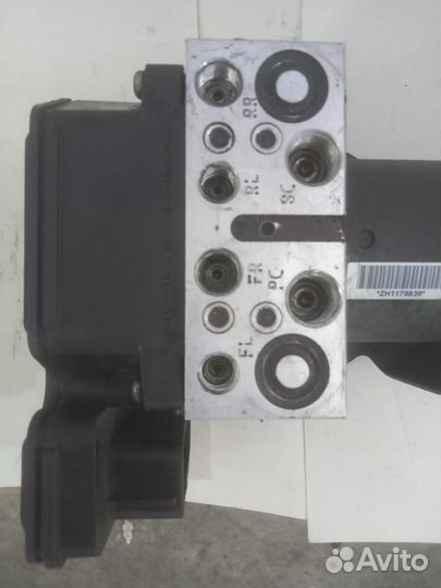 Блок ABS Jeep grand Cherokee wk2