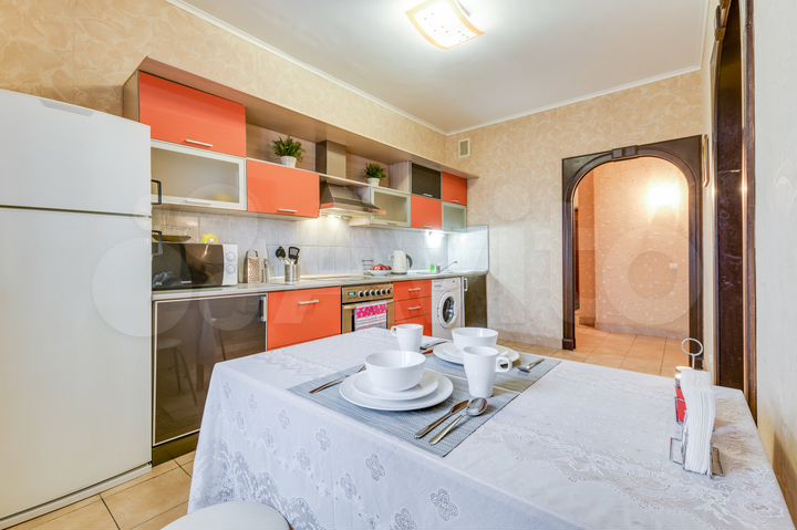 1-к. квартира, 42 м², 13/17 эт.