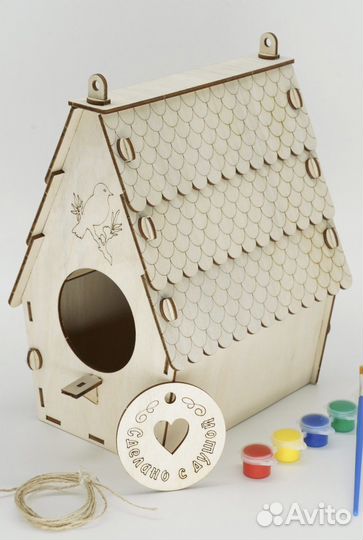 Кормушка скворечник для птиц