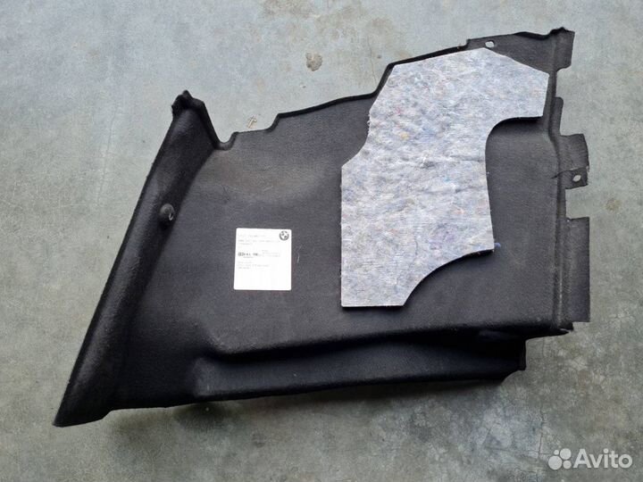 Облицовка багажника левая Bmw E60 N52B30AF 2007