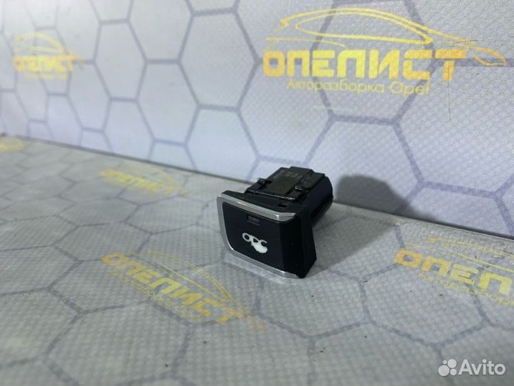 Кнопка многофункциональная Opel Astra J OPC A20NFT