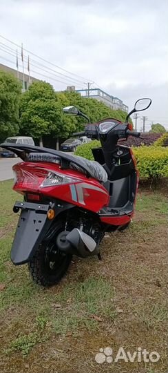 Скутер Scirocco