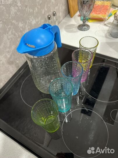 Кувшин и 5 стаканов