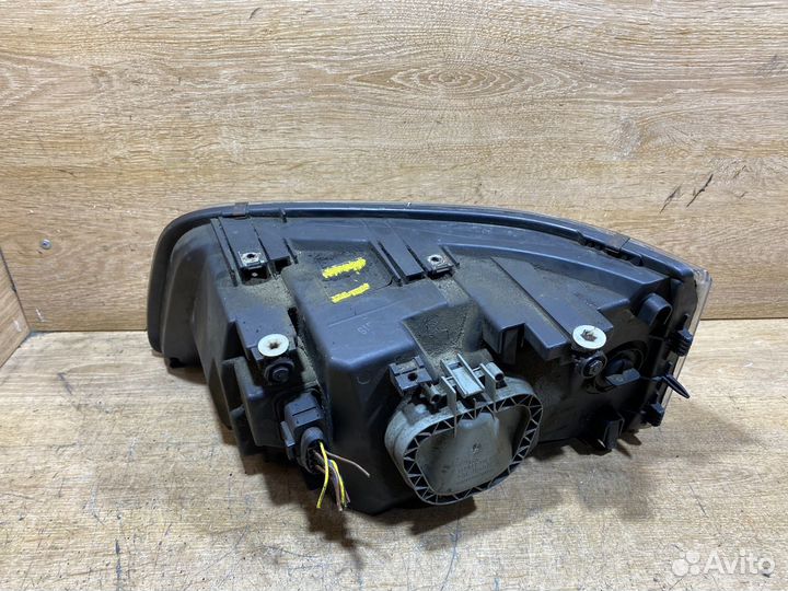 Фара передняя правая VW Transporter T5 141889