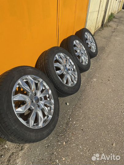 R16 Viatti Strada Asimmetrico V-130 205/55, PCD 4x100 DIA 60.1
