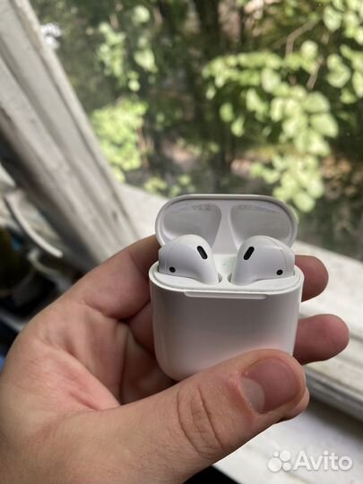 AirPods 2