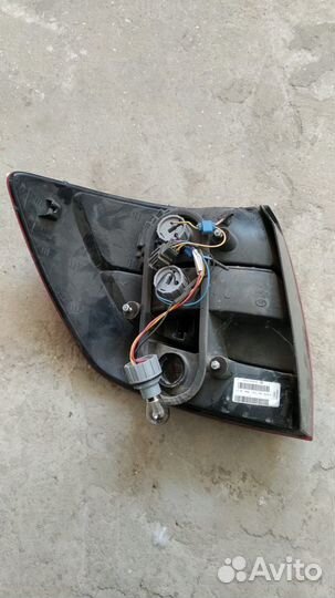 Фара задняя правая гранта 2015 года