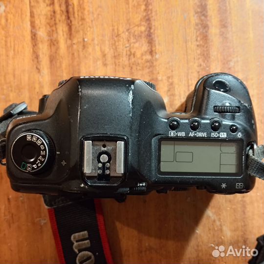 Зеркальный фотоаппарат canon 5D mark ii