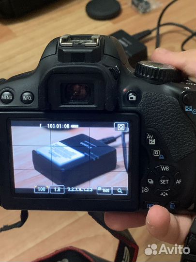 Зеркальная камера Canon 650d