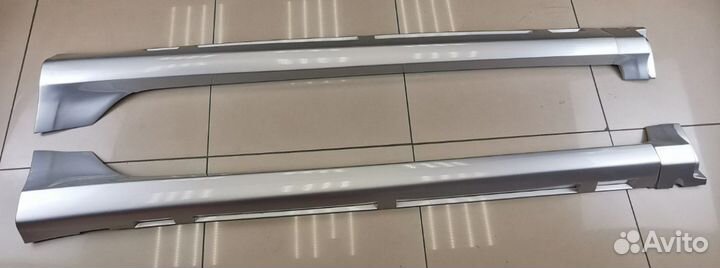 Накладки-пороги на Лада Веста в цвет 