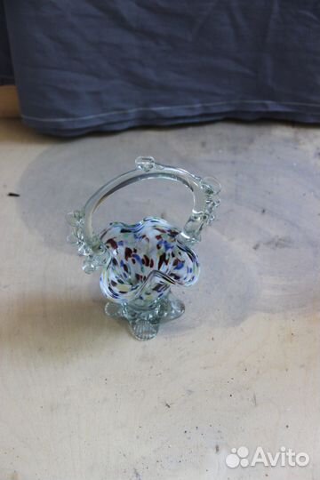 Ваза с ручкой