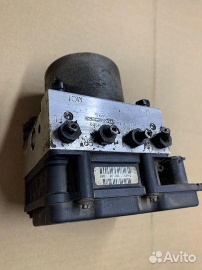 Блок abs абс (насос) Kia Ceed 1 ED