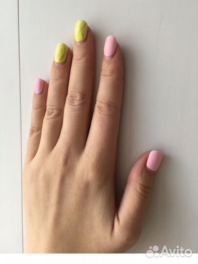 Маникюр/педикюр