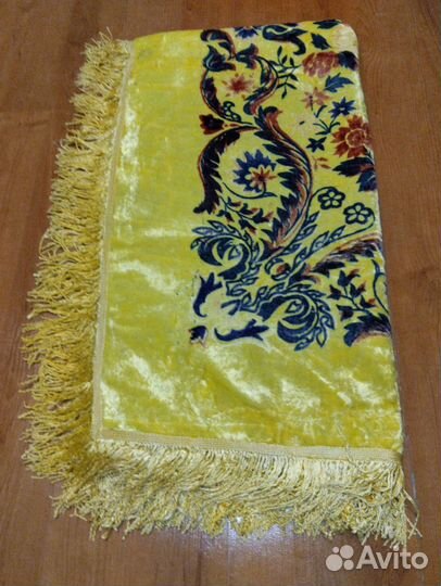 Плюшевая скатерть