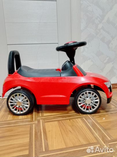 Машинка каталка толокар