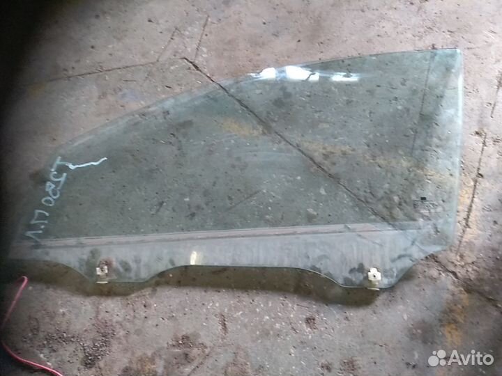 Стекло передней левой двери Chevrolet Aveo T250