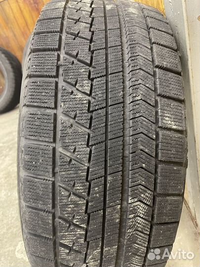 Bridgestone Blizzak VRX2 225/55 R17