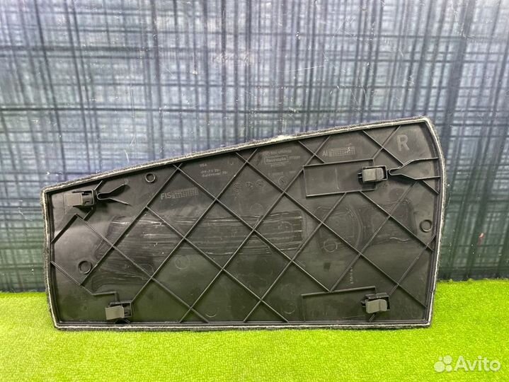 Обшивка салона правая Bmw X5 E70 N52 2007