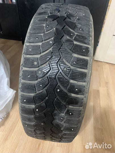 Bridgestone Blizzak Spike-01 225/60 R17 103H