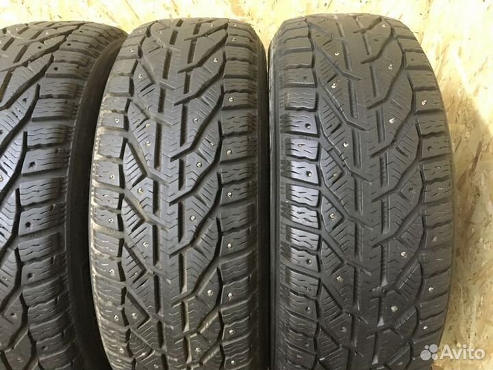 Tigar Ice 215/60 R16 99T