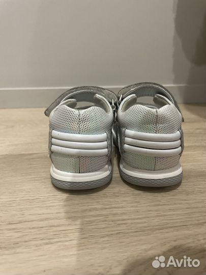 Сандалии для девочки Ortmann 24 размер