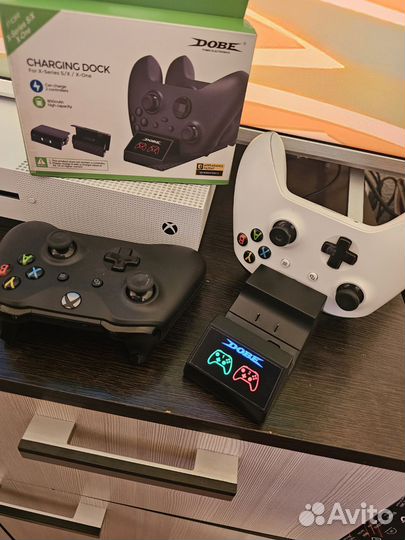 Зарядные станции, Аккумуляторы, Накладки на стики