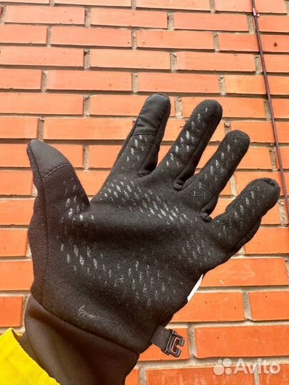 Перчатки nike hyperwarm