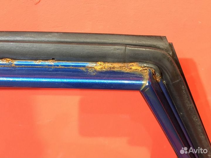 Дверь задняя правая Kia Venga хетчбэк G4FA 1.4L