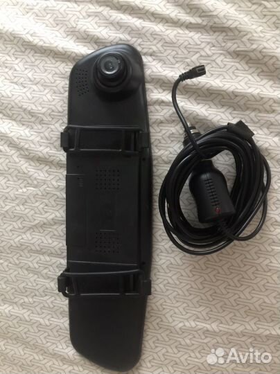 Зеркало заднего вида с видео регистратором