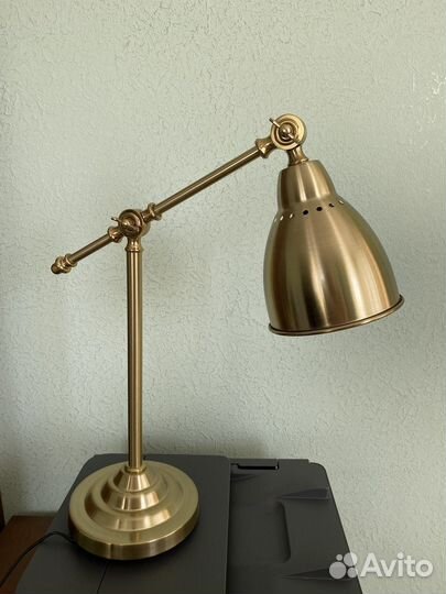 Лампа настольная