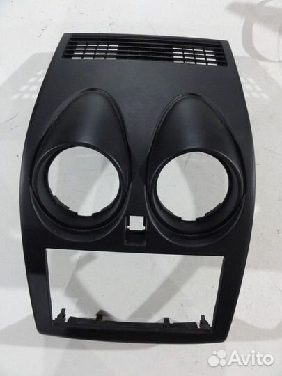 Накладка декоративная в торпедо центральная Nissan