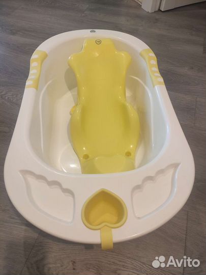 Ванночка для купания с горкой