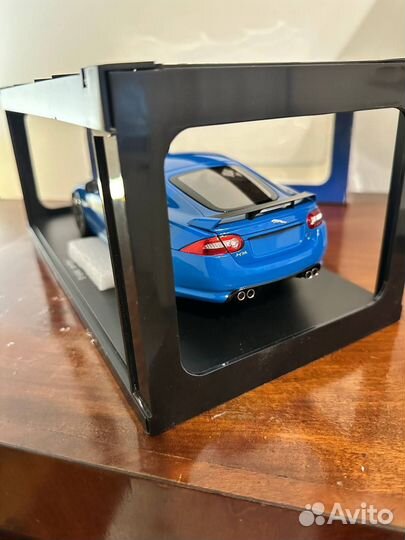 Autoart 1:18 jaguar XKR-S