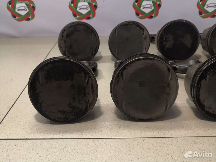 Mercedes W164 5.5 M273 388л.с Поршень шатун