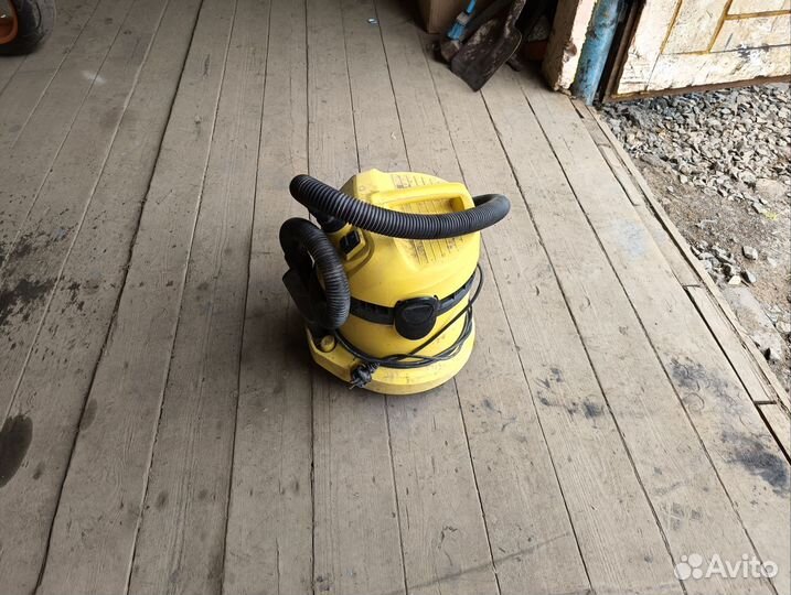 Строительный пылесос karcher wd2