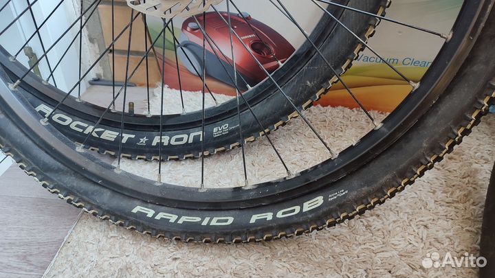 Покрышки schwalbe 26x2.25 rapid rob и rocket ron
