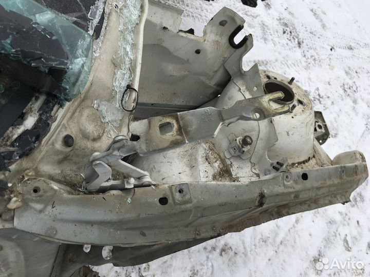 Петли капота (BMW 3)