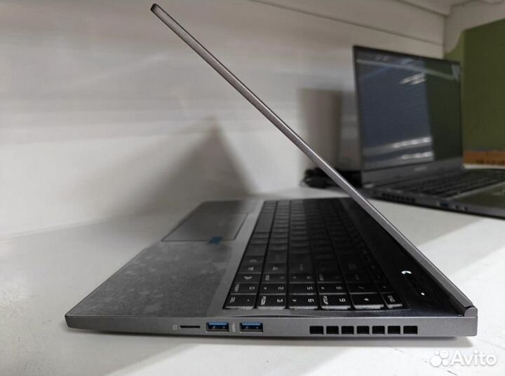 Ноутбук 2K 165Гц