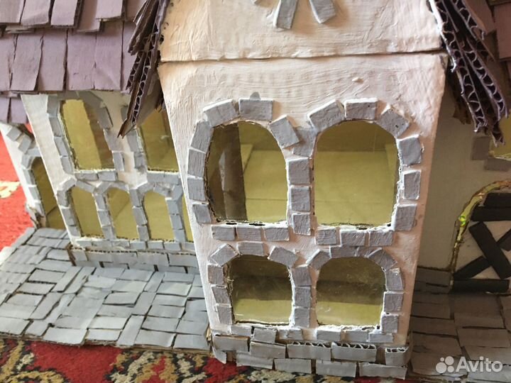 Дом из картона