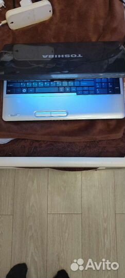 Ноутбук Тошиба сателит
