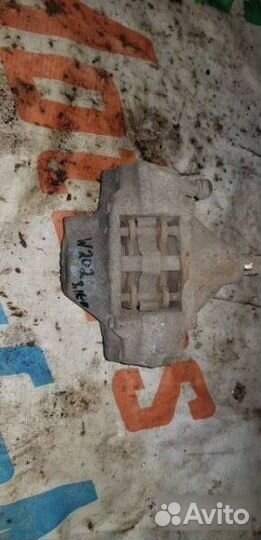 Суппорт задний левый Mersedec Benz C180 W202 1.8