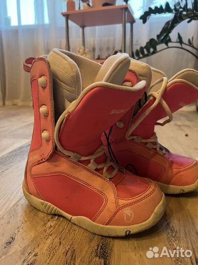 Сноубордические ботинки женские 36