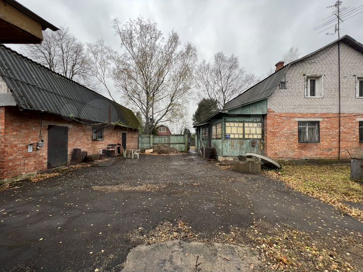 Дом 180 м² на участке 15 сот.