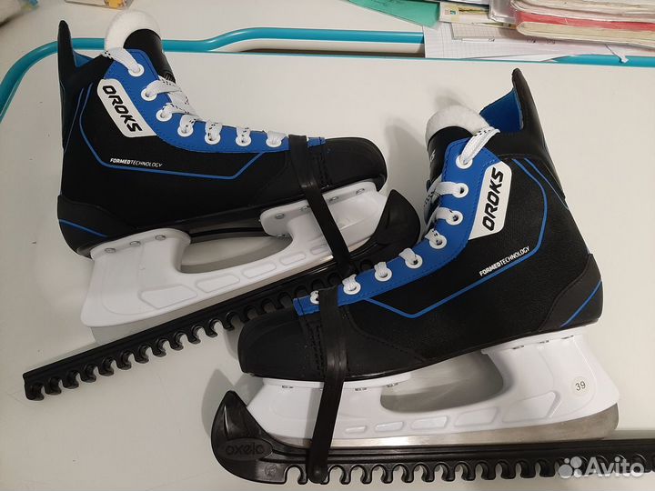 Коньки хоккейные