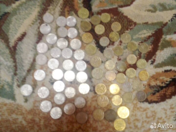 Монеты 50 коп есть пятёрки десятки