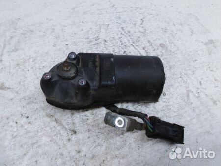 Моторчик стеклоочистителя передний