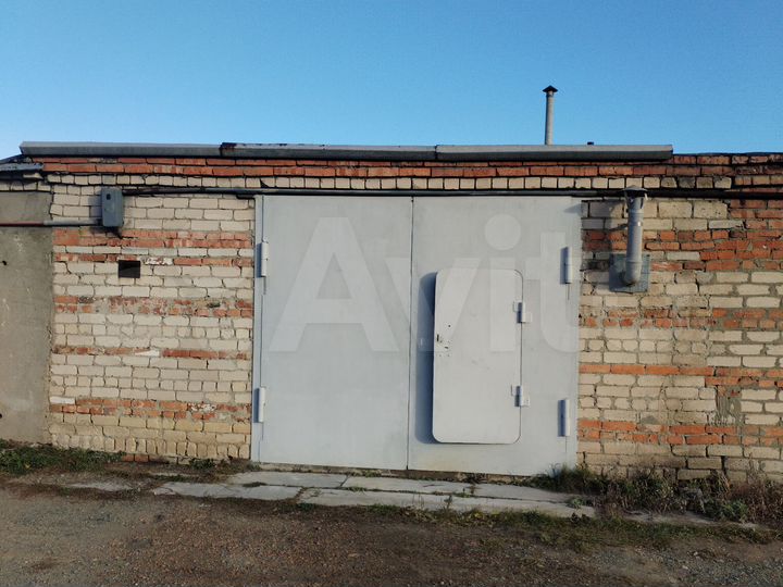 Гараж, > 30 м²