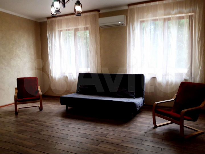 Дом 100 м² на участке 5 сот.